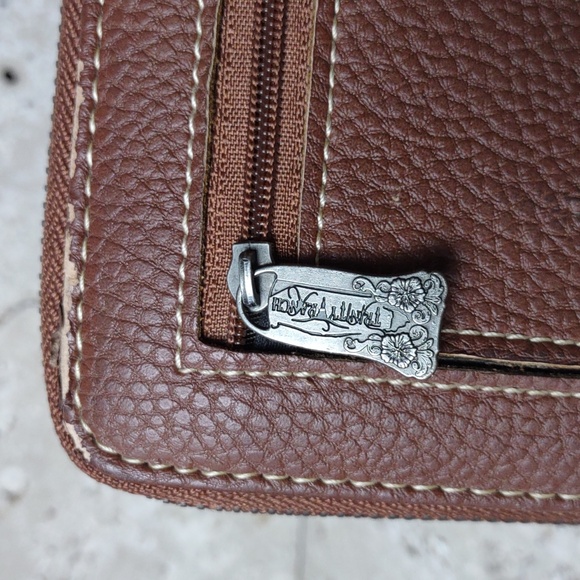 Trinity Ranch by Montana West Tooled Faux Leather Wristlet/Wallet - Picture 5 of 14